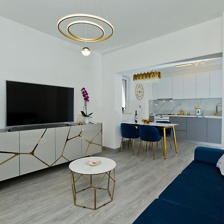 Luxury Apartment Veronika フヴァル エクステリア 写真